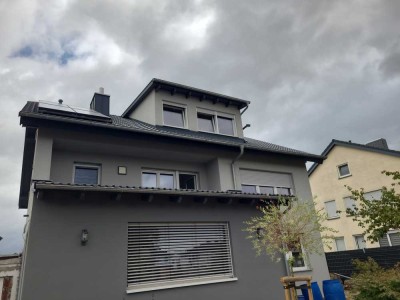 3,5-Zimmer OG-Wohnung mit Südbalkon in Großwallstadt