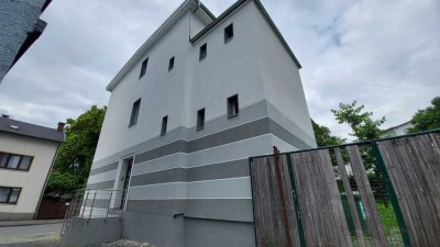 Kapitalanlage im Herzen von Lüdenscheid: Voll vermietetes Stadthaus mit 6,82 % Rendite