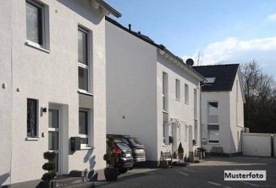 2-Familienhaus mit viel Platz