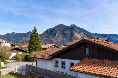 West-Doppelhaus-Hälfte * Zentrumsnah * Bergblick