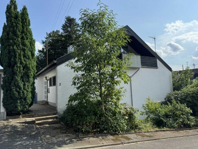 Geräumiges Ein- /Zweifamilienhaus mit Einliegerwohnung in Trippstadt