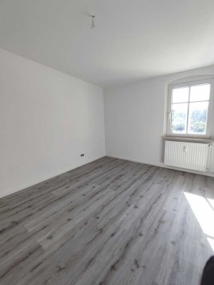 Frisch renovierte 2-Zimmer-Wohnung mit EBK und Keller in Magdeburg-Sudenburg