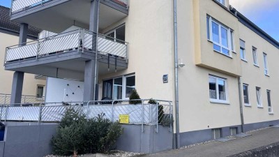 Vollständig renovierte 2-Zimmer-Wohnung mit Balkon und Einbauküche in Oestrich-Winkel