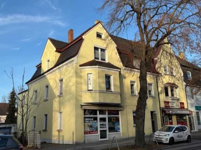 Geräumige Altbauwohnung mit ca. 100 qm in Straubing-Süd ab sofort zu vermieten