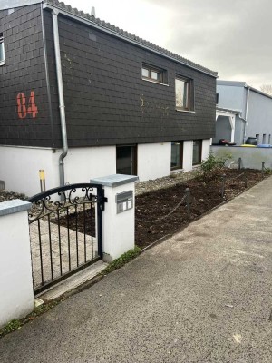Großzügiges EFH mit, Küche & Garage – sofort bezugsfrei“
