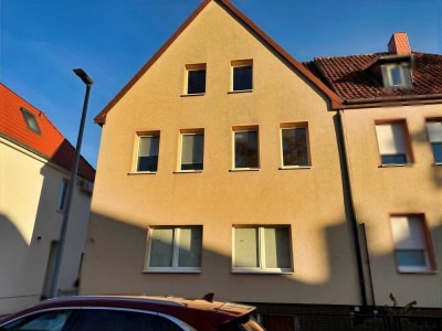 Mehrfamilienhaus mit 3 Parteien in Celle – Investition oder Eigenheim mit Garten