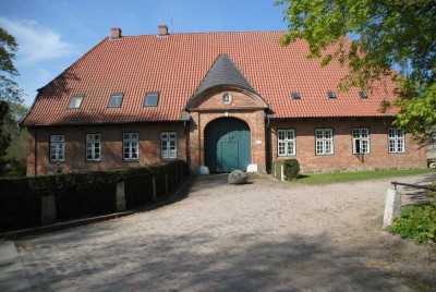 Freundliche 3-Zimmer-Wohnung im historischen Torhaus auf Gut Lensahnerhof