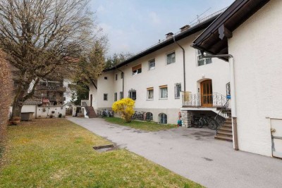 Doppelte Gelegenheit: 2 Wohnungen in einem Haus - Erdgeschoss + Souterrain