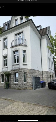 Exklusive, geräumige 4-Zimmer-Wohnung mit Balkon in Aachen (provisionsfrei)