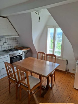 Schöne  "Spitzwegwohnung"  in Marburg Stadt
