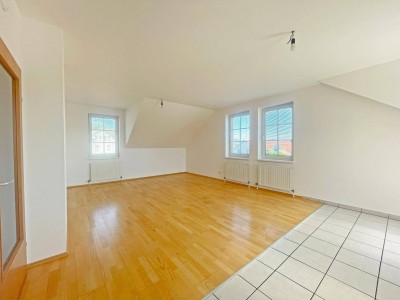 3 Zimmerwohnung mit Balkon! Provisionsfrei!