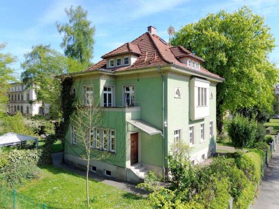 Charmante Villa im klassischen Stil in Gotha – Ein Stück Geschichte am Schlosspark