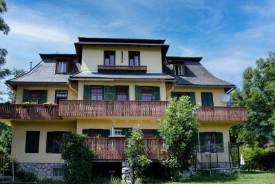 Sonnige Neubauwohnung im Zentrum mit Terrasse und inkl. Carportabstellplatz