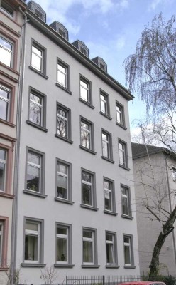 Großzügige 5-Zimmer-Altbau-Wohnung im Frankfurter Westend Süd