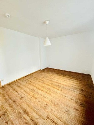 Erstbezug nach Sanierung: stilvolle 2-Zimmer-Wohnung in Frankfurt