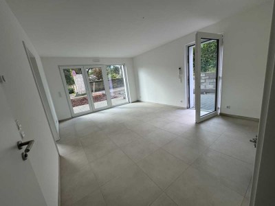 Erdgeschosswohnung mit Terrasse