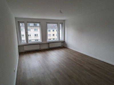 Schöne helle 2-Zimmerwohnung in UNI Nähe
