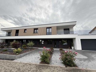 Gehobene 5-Zimmer-Neubauwohnung mit Garten, Terrasse & Garage – Erstbezug in ruhiger Lage (Rottweil)
