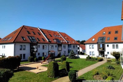 LEERWOHNUNG + 2 RAUM + LOGGIA + TIEFGARAGENSTELLPLATZ - BIRKENHAIN