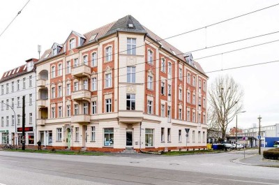 5 % degressive AfA für Kapitalanleger ** 2-Zimmer-Neubau-Dachgeschosswohnung im stilvollen Altbau