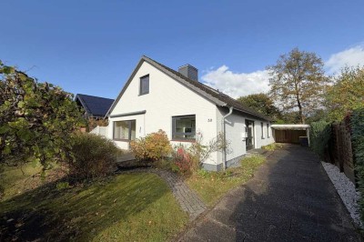 5 Zimmer Einfamilienhaus mit Vollkeller in beliebter Lage von Pinneberg - Waldenau