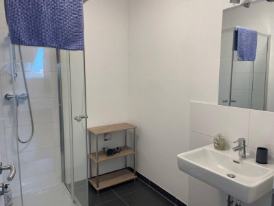 Neubau-Apartment mit Loggia in repräsentativen Gründerzeithaus