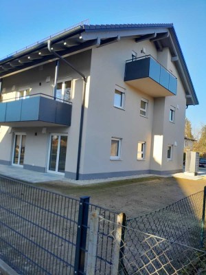 Geschmackvolle 3-Raum-OG-Wohnung mit gehobener Innenausstattung mit Balkon in Waldkraiburg