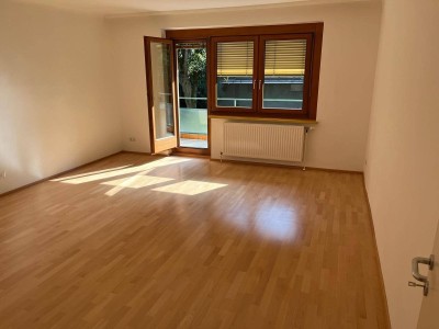 Sanierte 3 Zimmer Wohnung in ruhiger Lage