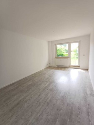 Bezugsfertig!!! Tolle 4-Raum-Wohnung im Grünen von Grimmen mit Balkon