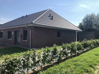 Großzügiger Vorzeigebungalow für Mieter ab 60 in Halstenbek!
