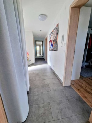 Großzügige Maisonette-Wohnung mit Blick ins Grüne und Raum fürs Homeoffice