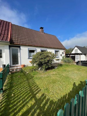 Handwerker aufgepasst - Doppelhaushälfte mit großem Garten