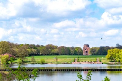 Direkt am Stadtpark und eigener Garten! Perfekte 2,5-Zimmer-Wohnung in Winterhude