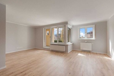 Erstbezug nach Sanierung! Moderne 1-Zimmer-Wohnung mit eigenem Garten und Einbauküche