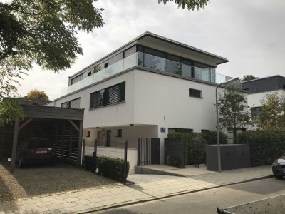 Geschmackvolle, gepflegte 2-Raum-EG-Wohnung mit geh. Innenausstattung mit EBK