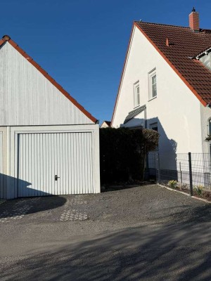 *Große Doppelhaushälfte  in Leipzig mit Ausbaureserve*