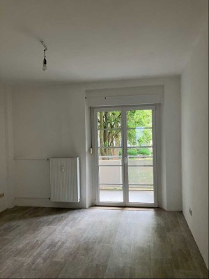 Gemütliche Zwei-Zimmer-Wohnung mit Balkon und Loggia