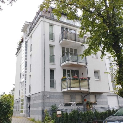 Stilvolle, gepflegte 2-Zimmer-Wohnung mit Balkon und Einbauküche in Berlin Rosenthal (Pankow)