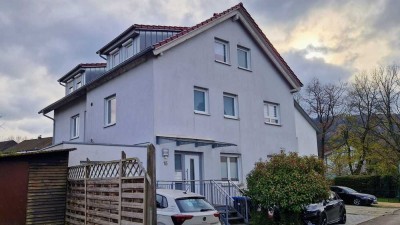 Charmantes Zweifamilienhaus mit modernem Komfort und energieeffizienter Bauweise in Plüderhausen