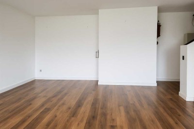 Freundliche 2-Raum-Maisonette-Wohnung mit geh. Innenausstattung mit 2 Balkonen/Loggias