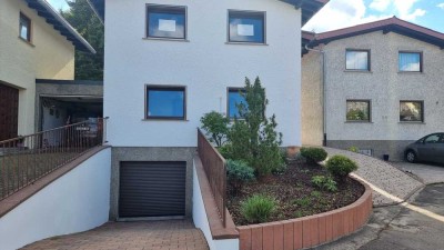 3-ZKB-Wohnung mit Balkon, Einbauküche & Garage in Saarbrücken  st.Arnual