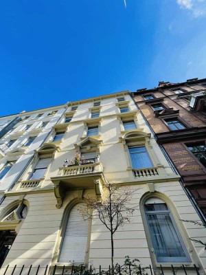 Rarität im Westend * 4-Zimmer-Bel Étage-Wohnung * mit 2 Balkonen *EBK*repräsentativer Altbau*Toplage