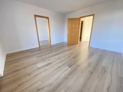 Schöne und große Wohnung frei ab Januar