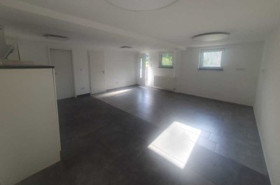 Geschmackvolle 2-Zimmer-Souterrain-Wohnung in Offenbach