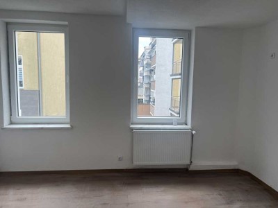 Geschmackvolle, vollständig renovierte 2-Zimmer-Wohnung in Köln Kalk