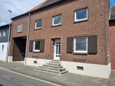 Attraktives ehemaliges Bauernhaus mit kleiner Hofanlage zu vermieten