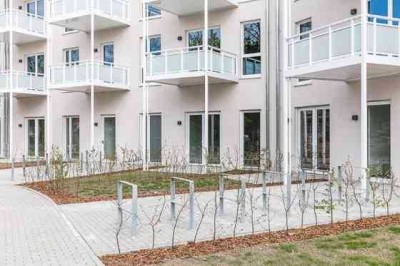 Schöne 3-Raum-Wohnung mit offener Wohnküche, Bad mit bodengleicher Dusche, Terrasse!