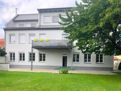 Familien-Gartenwohnung | 4 Zimmer mit 198 m² | 2 Bäder | Zentralheizung | 400 m² Garten
