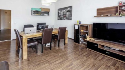 Vollmöbilierte 2-Zimmer-Wohnung mit Balkon und Einbauküche in Stuttgart