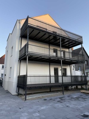 Dreizimmerwohnung mit riesigem Balkon - Erstbezug